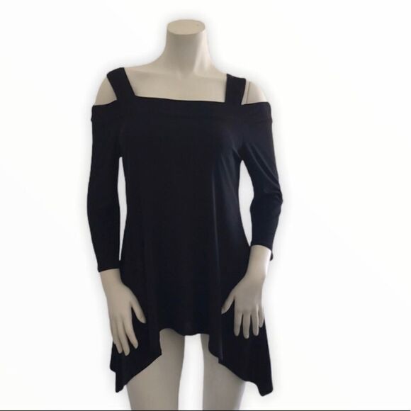 Caribe Small Black Shark Bite Cold Shoulder Top - Picture 1 of 6
